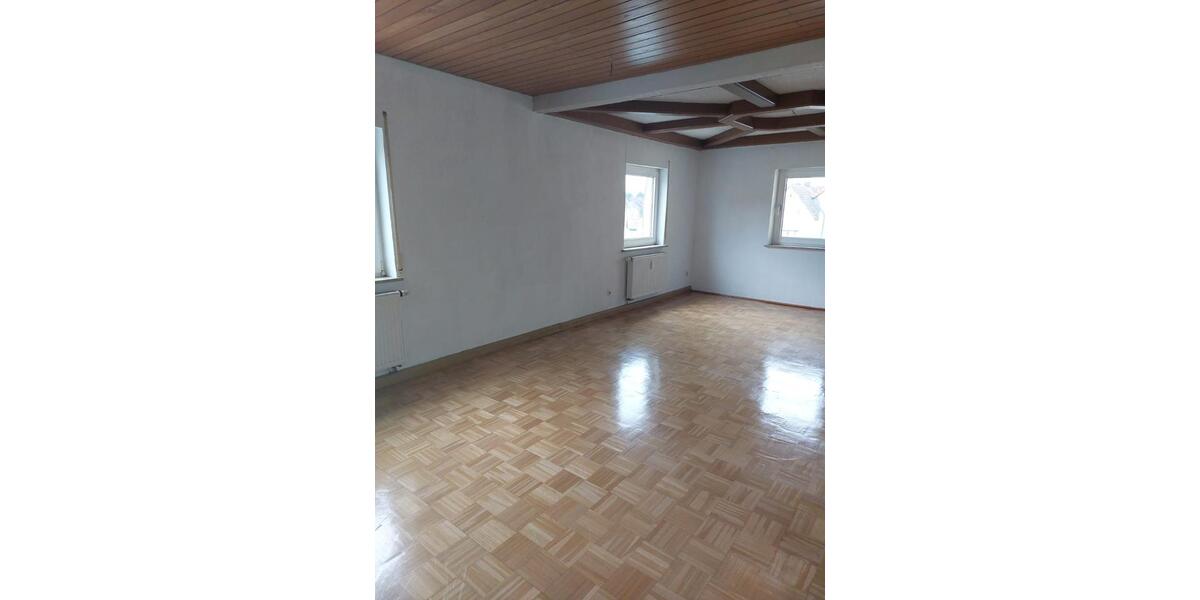 Etagenwohnung Forchheim - 2.5 Zimmer, 100 m&sup2;, 950&euro; | Angebot:25131877