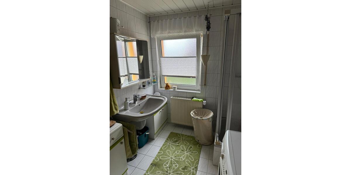 Etagenwohnung Roth - 3 Zimmer, 86 m&sup2;, 800&euro; | Angebot:25925060