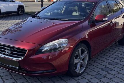 Volvo V40 216.898 km 8.000 &euro; Emskirchen 91448