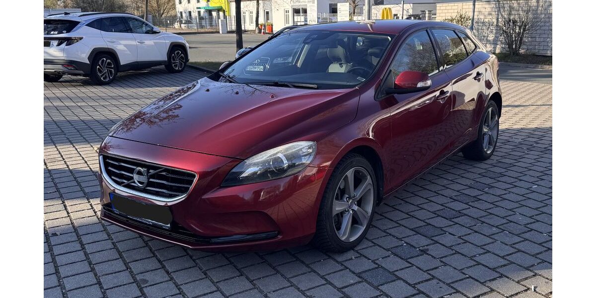 Volvo V40 216.898 km 8.000 &euro; Emskirchen 91448