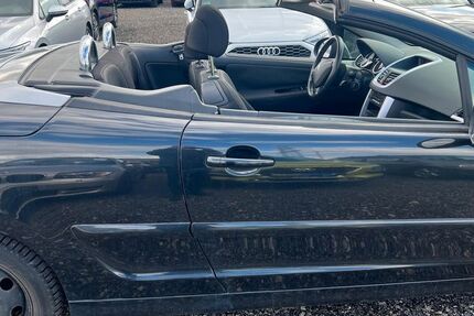 Peugeot 207 111.800 km 2.700 &euro; Buchschwabach bei Nürnberg 90574