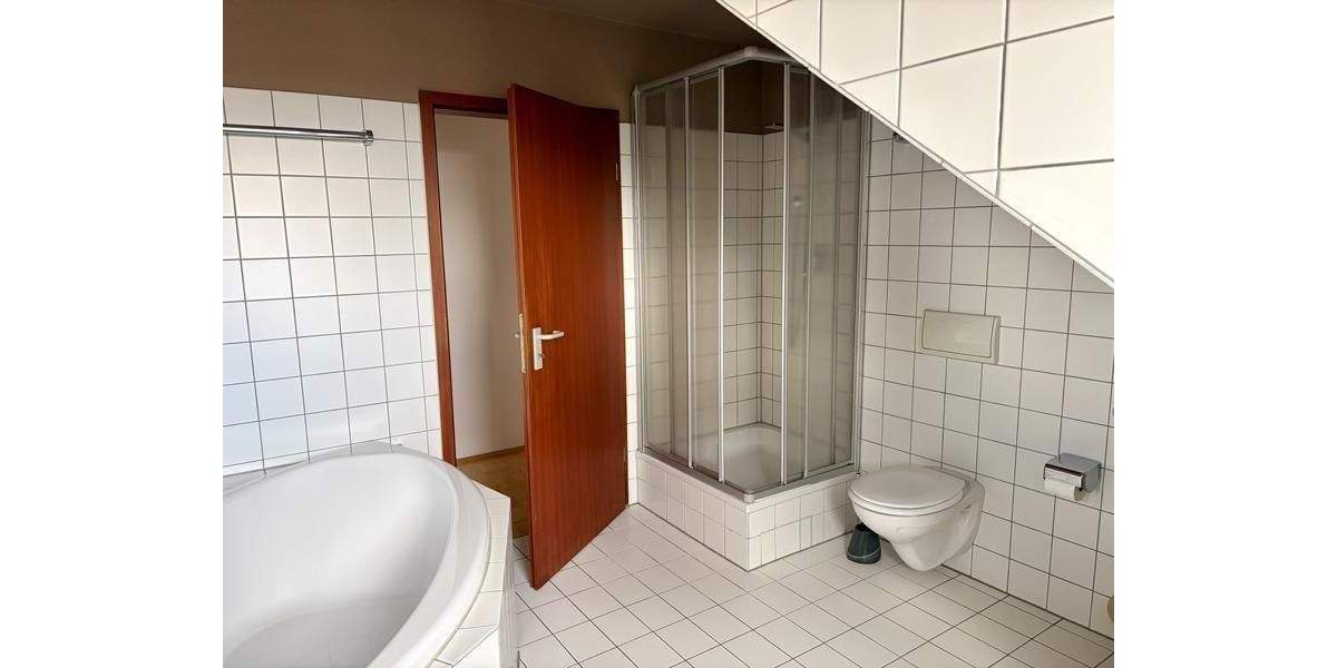 Gewerbeobjekt Nürnberg Steinbühl - 4 Zimmer, 104 m&sup2;, 395.000&euro; | Angebot:25678888