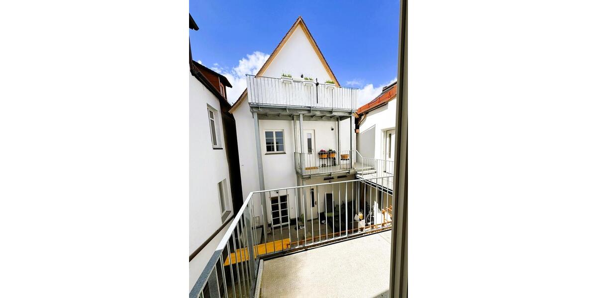 Dachgeschoßwohnung Forchheim - 2 Zimmer, 65 m&sup2;, 880&euro; | Angebot:26562498