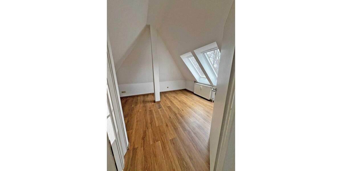 Etagenwohnung Nürnberg Mögeldorf - 2 Zimmer, 80 m&sup2;, 1.115&euro; | Angebot:25895935