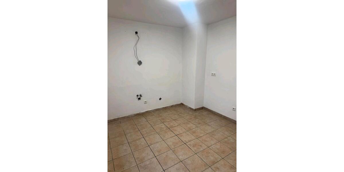 Etagenwohnung Lauf an der Pegnitz - 3 Zimmer, 83 m&sup2;, 1.100&euro; | Angebot:26638684