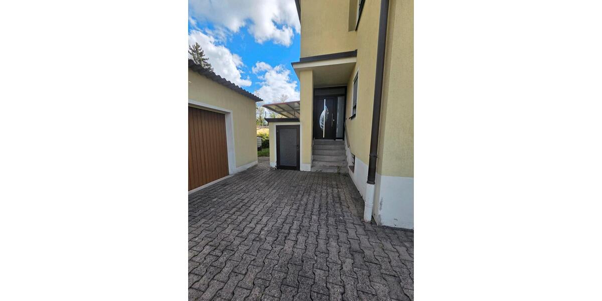 Villa Schwabach - 20 Zimmer, 250 m&sup2;, 4.200&euro; | Angebot:26652343