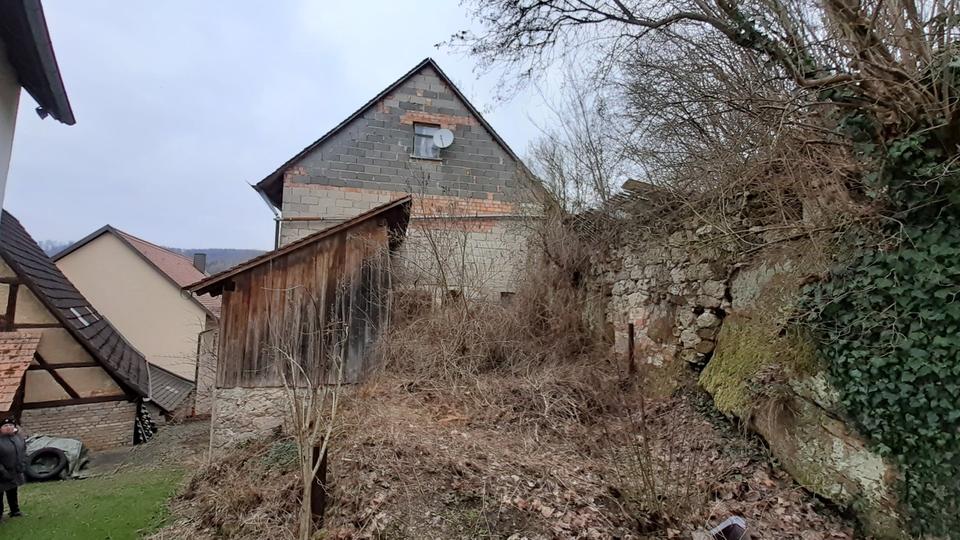 Einfamilienhaus Schnaittach - 7 Zimmer, 160 m&sup2;, 119.000&euro; | Angebot:25161810