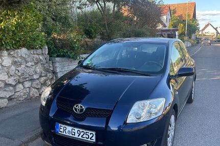 Toyota Auris 101.946 km 3.800 &euro; Erlangen 91052