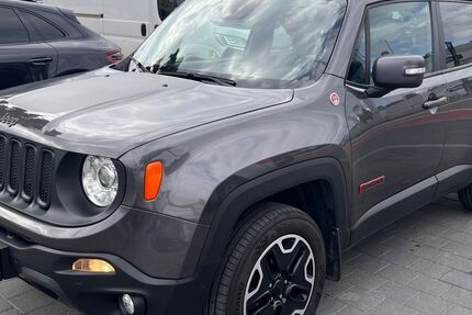 Jeep Renegade 153.015 km 11.300 &euro; Nürnberg 90431