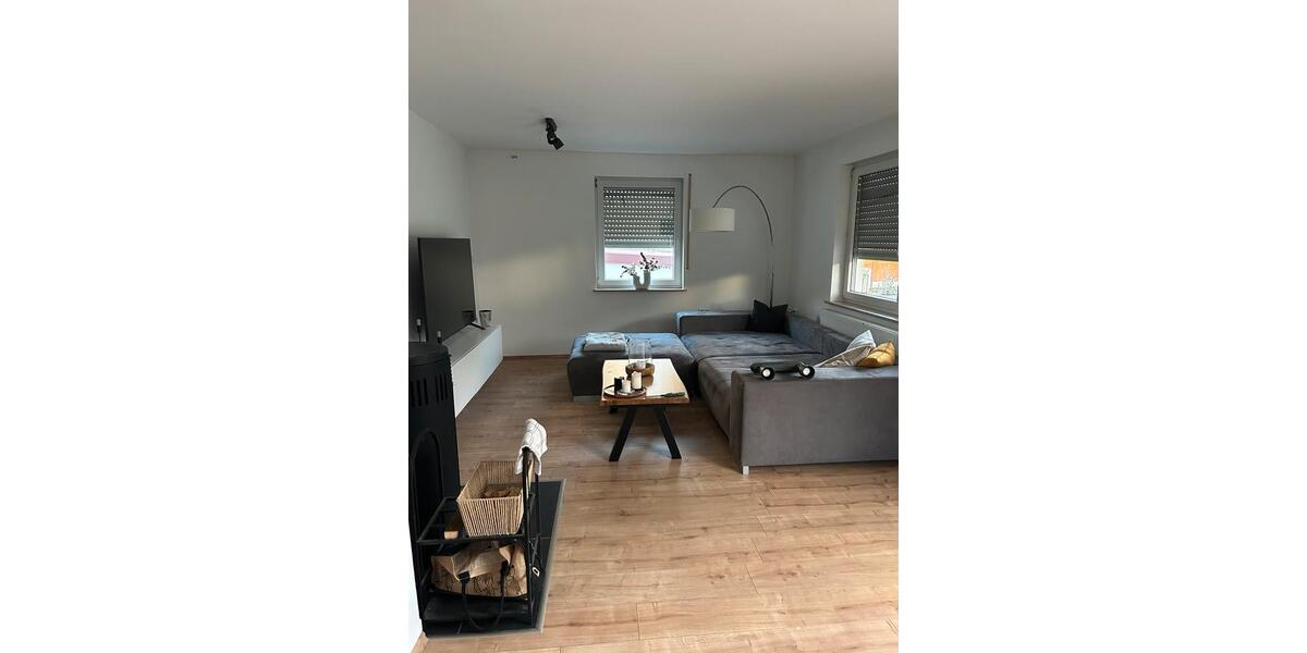 Erdgeschoßwohnung Veitsbronn - 2 Zimmer, 72 m&sup2;, 800&euro; | Angebot:25893403