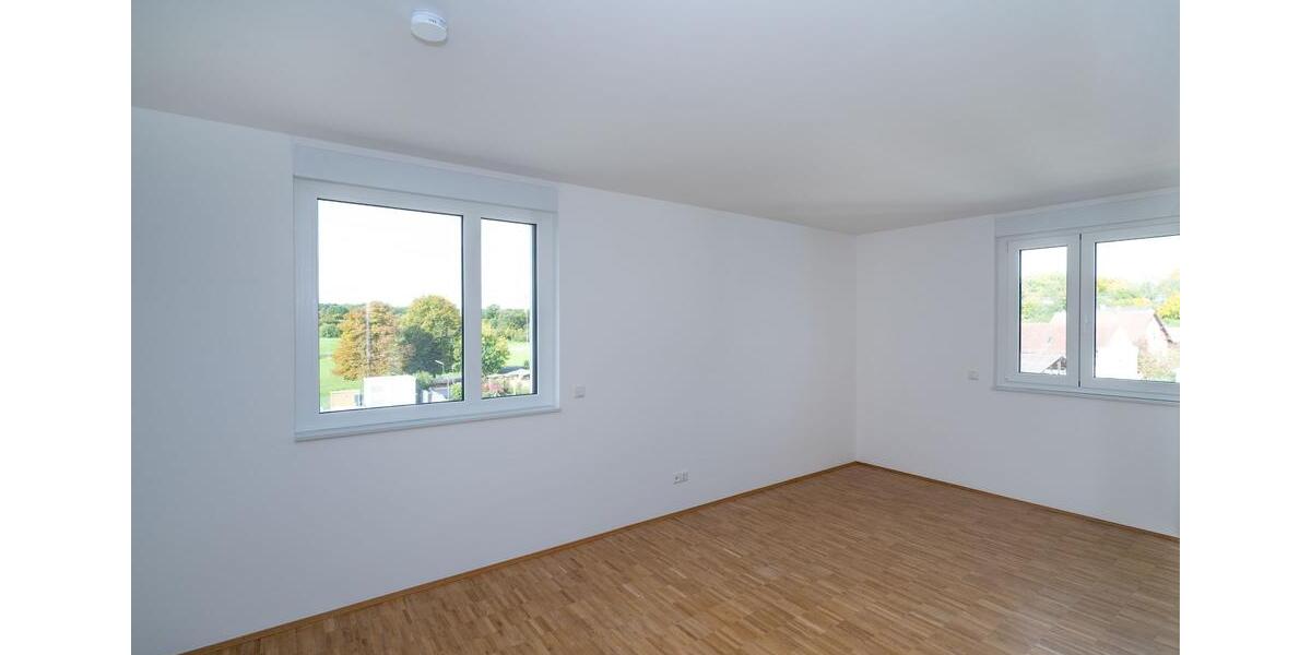 Etagenwohnung Roth - 3 Zimmer, 85 m&sup2;, 1.170&euro; | Angebot:26346491