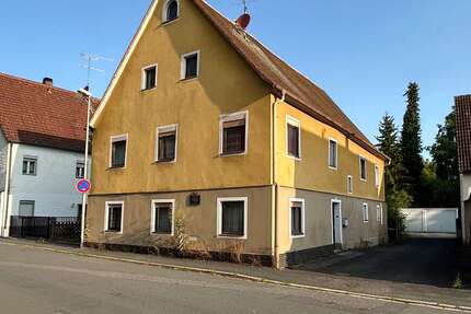 Haus Erlangen / Frauenaurach Frauenaurach - 8 Zimmer, 236 m&sup2;, 359.000&euro; | Angebot:18978728