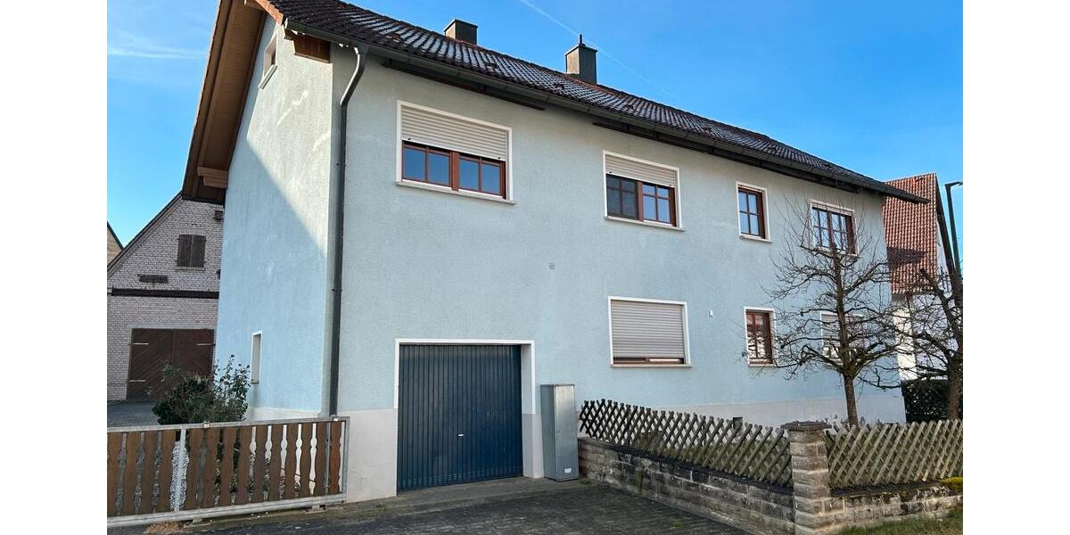 Einfamilienhaus Lauf an der Pegnitz - 7 Zimmer, 170 m&sup2;, 430.000&euro; | Angebot:25408089