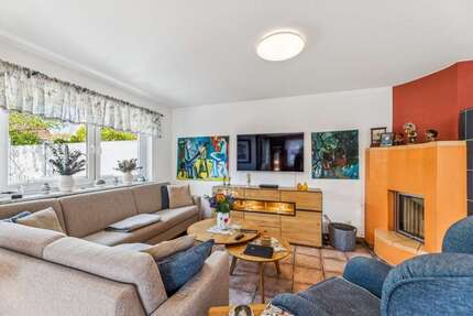 Haus Seukendorf - 8 Zimmer, 134 m&sup2;, 300.000&euro; | Angebot:27163894