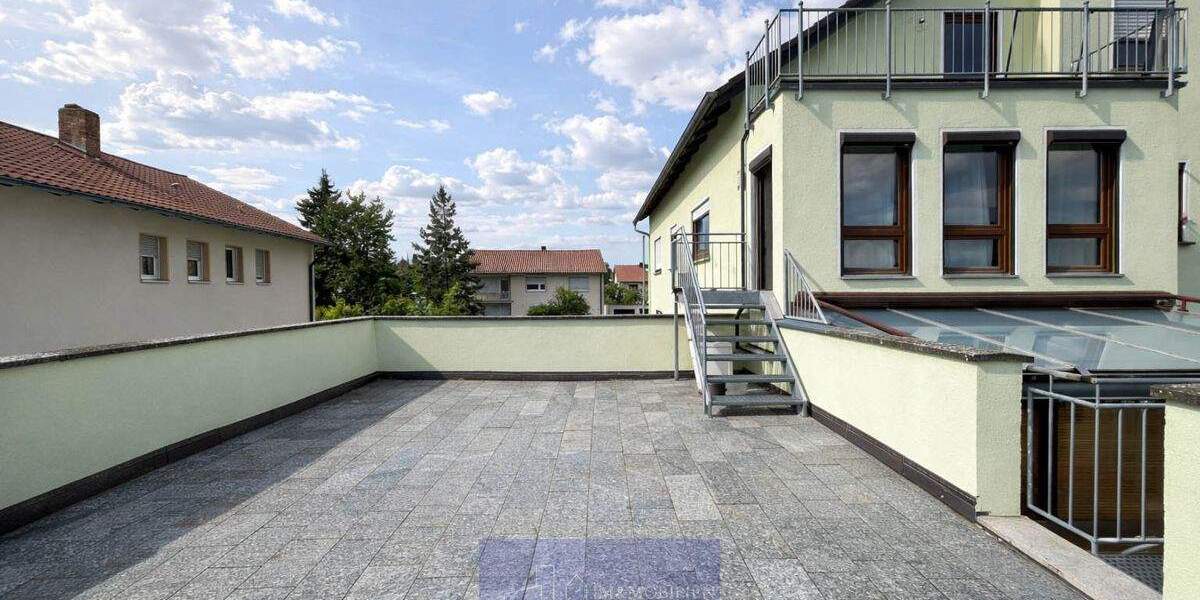 Etagenwohnung Adelsdorf - 8 Zimmer, 207 m&sup2;, 425.000&euro; | Angebot:25899007