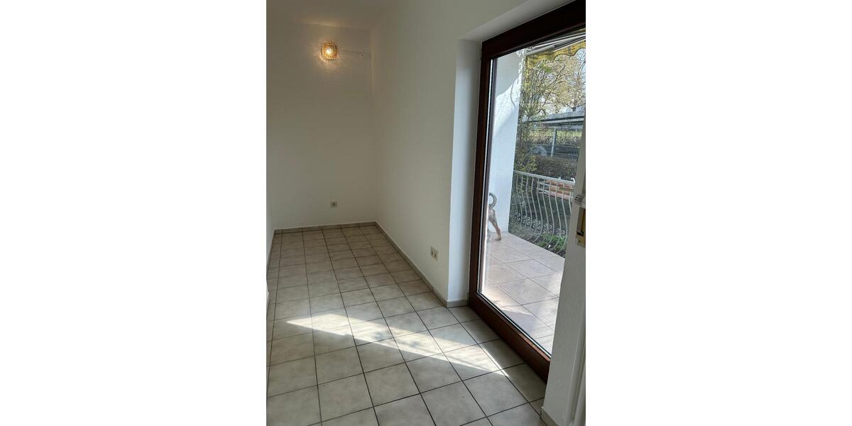 Etagenwohnung Forchheim - 3 Zimmer, 85 m&sup2;, 880&euro; | Angebot:25932568
