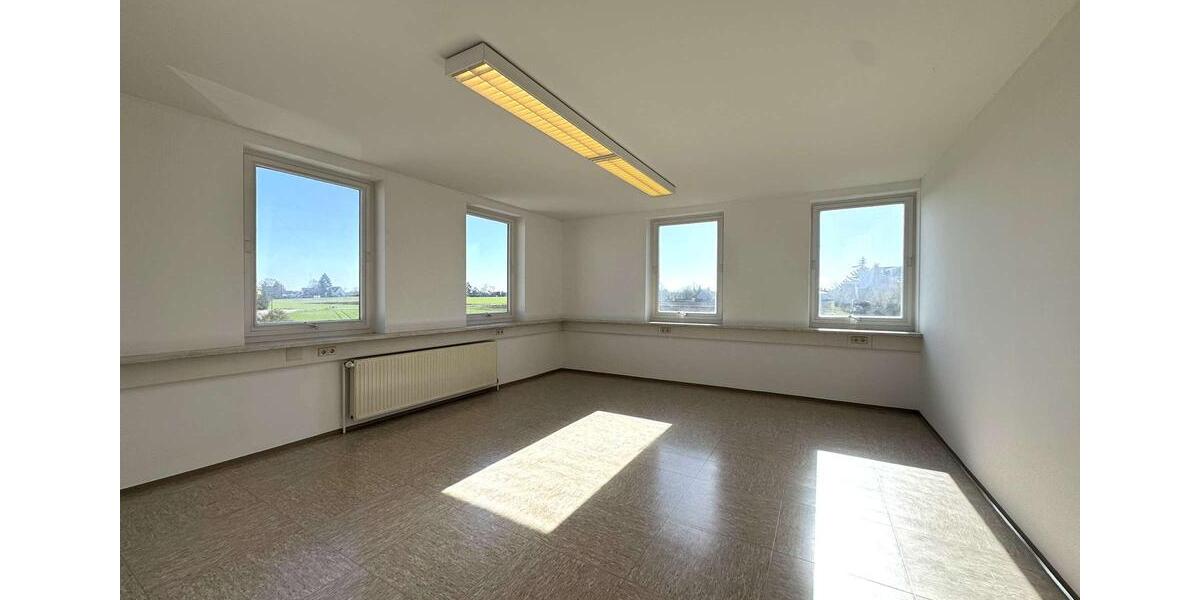 Gewerbeobjekt Fürth Bislohe - 1.800&euro; | Angebot:21456301