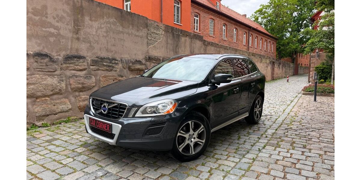 Volvo XC60 181.000 km 11.500 &euro; Haag 91126