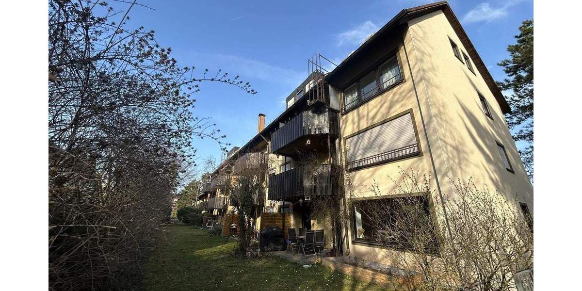 Etagenwohnung Erlangen Innenstadt - 2 Zimmer, 63 m&sup2;, 270.000&euro; | Angebot:25671212