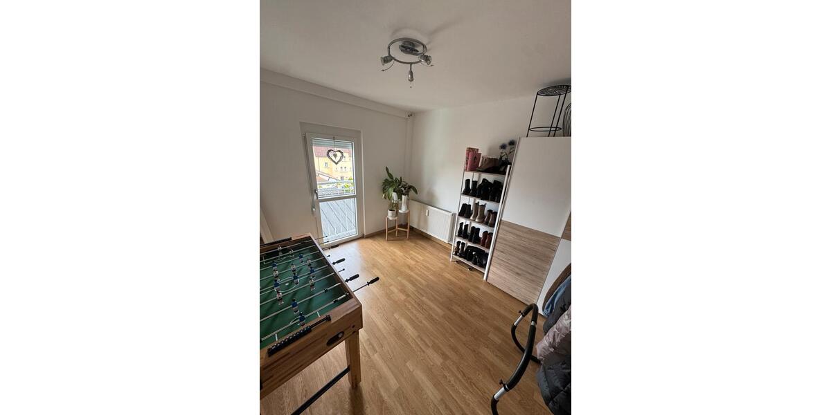 Dachgeschoßwohnung Forchheim - 3 Zimmer, 75 m&sup2;, 780&euro; | Angebot:26633312