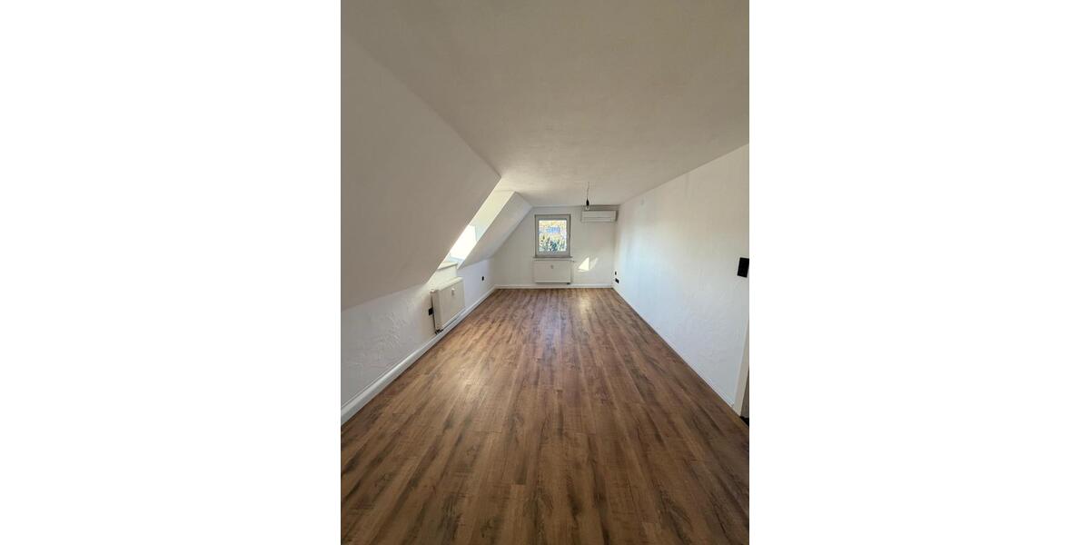 Dachgeschoßwohnung Windsbach - 2 Zimmer, 61 m&sup2;, 159.000&euro; | Angebot:25321684