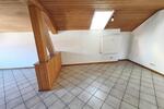 3 Zi. DG Wohnung mit Küche, Gartenmitbenutzung und Stellplatz - Etagenwohnung Weisendorf | Angebot:27651233