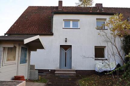 Haus Nürnberg Falkenheim - 5 Zimmer, 100 m&sup2;, 1.400&euro; | Angebot:24820201