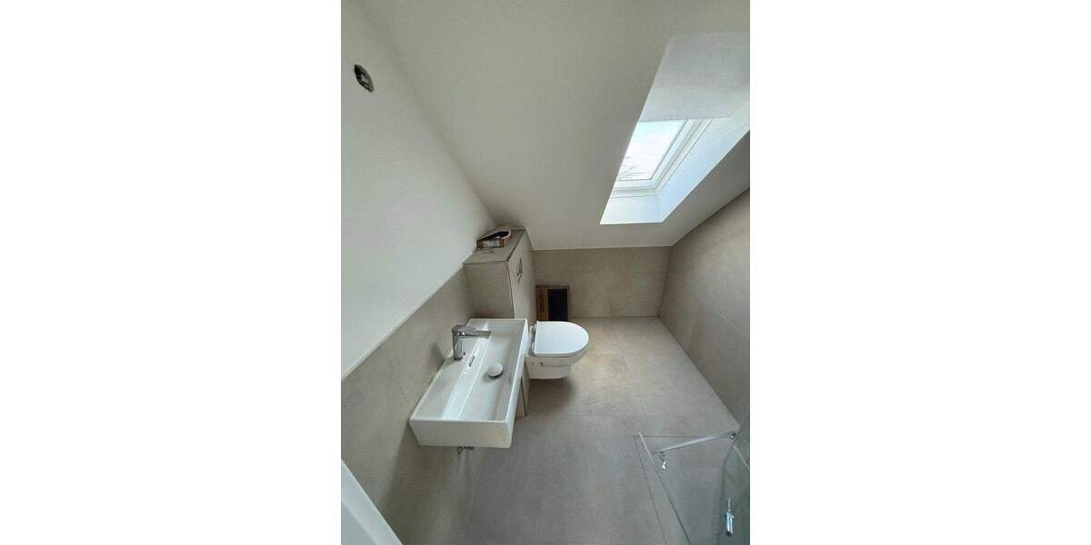 Etagenwohnung Erlangen Sieglitzhof - 4 Zimmer, 15 m&sup2;, 390&euro; | Angebot:25787246