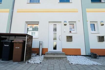 Haus Adelsdorf - 4 Zimmer, 136 m&sup2;, 570.000&euro; | Angebot:25408958