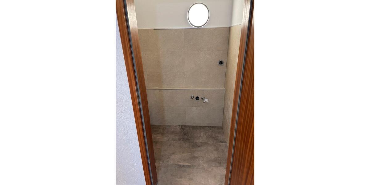 Etagenwohnung Uttenreuth - 3 Zimmer, 95 m&sup2;, 1.350&euro; | Angebot:25636489