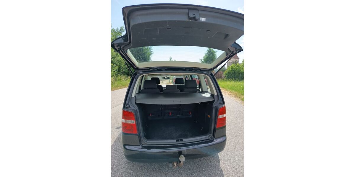 VW Touran 268.000 km 950 &euro; Langenzenn 90579