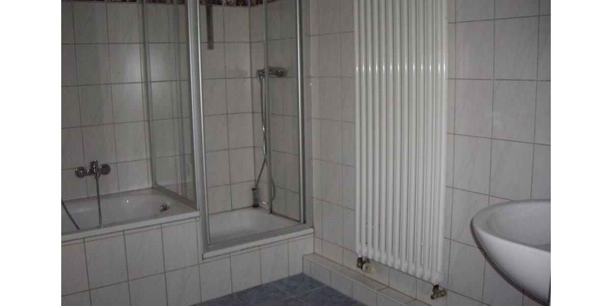 Erdgeschoßwohnung Nürnberg Hasenbuck - 5 Zimmer, 140 m&sup2;, 1.200&euro; | Angebot:21597782