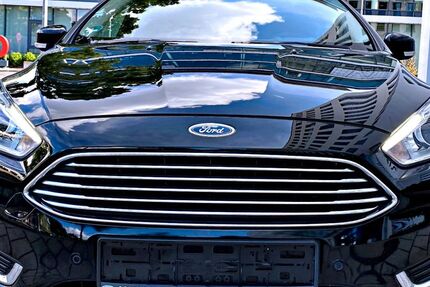Ford Focus 113.000 km 8.700 &euro; Nürnberg 90475