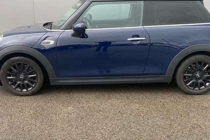 Mini ONE 64.000 km 13.900 &euro; Baiersdorf 91083