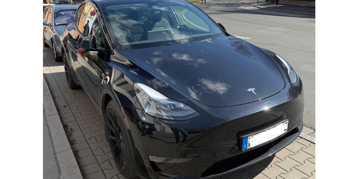 Tesla Model Y 66.000 km 32.999 &euro; Nürnberg 90491