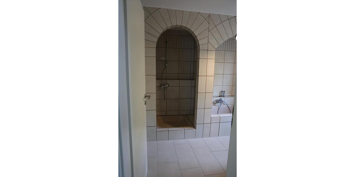 Doppelhaushälfte Nürnberg Falkenheim - 5 Zimmer, 100 m&sup2;, 1.400&euro; | Angebot:24820201