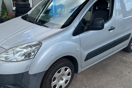 Peugeot Partner 291.000 km 2.990 &euro; Nürnberg 90453