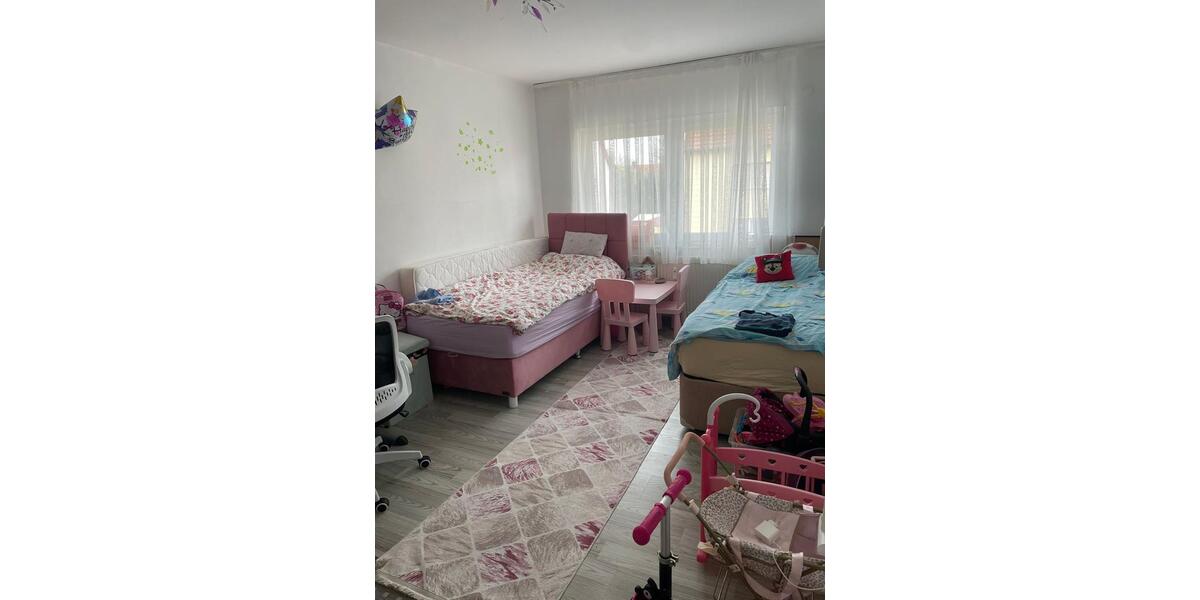 Etagenwohnung Nürnberg Schnepfenreuth - 3 Zimmer, 100 m&sup2;, 1.500&euro; | Angebot:25876481