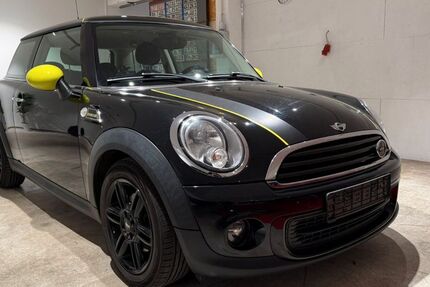 Mini ONE 114.405 km 5.790 &euro; Nürnberg 90489