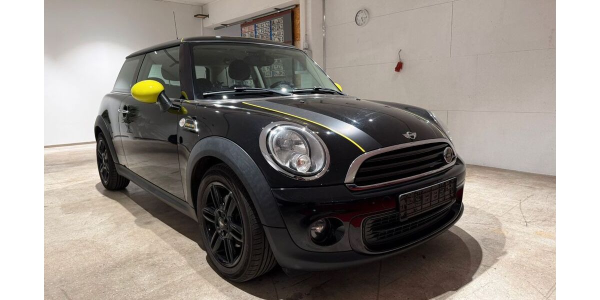 Mini ONE 114.405 km 5.890 &euro; Nürnberg 90489