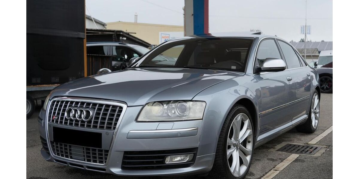 Audi S8 189.000 km 16.900 &euro; Nürnberg 90411
