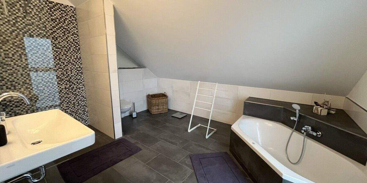 Einfamilienhaus Rohr - 6 Zimmer, 258 m&sup2;, 969.000&euro; | Angebot:25896712