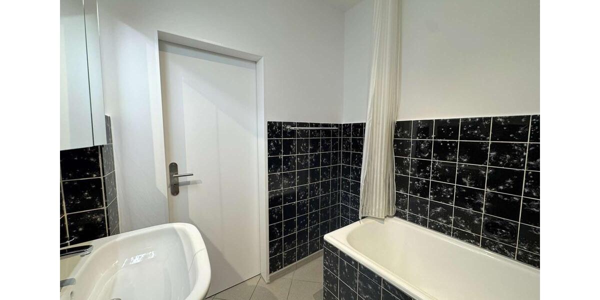 Etagenwohnung Fürth Südstadt - 3 Zimmer, 81 m&sup2;, 880&euro; | Angebot:25789136