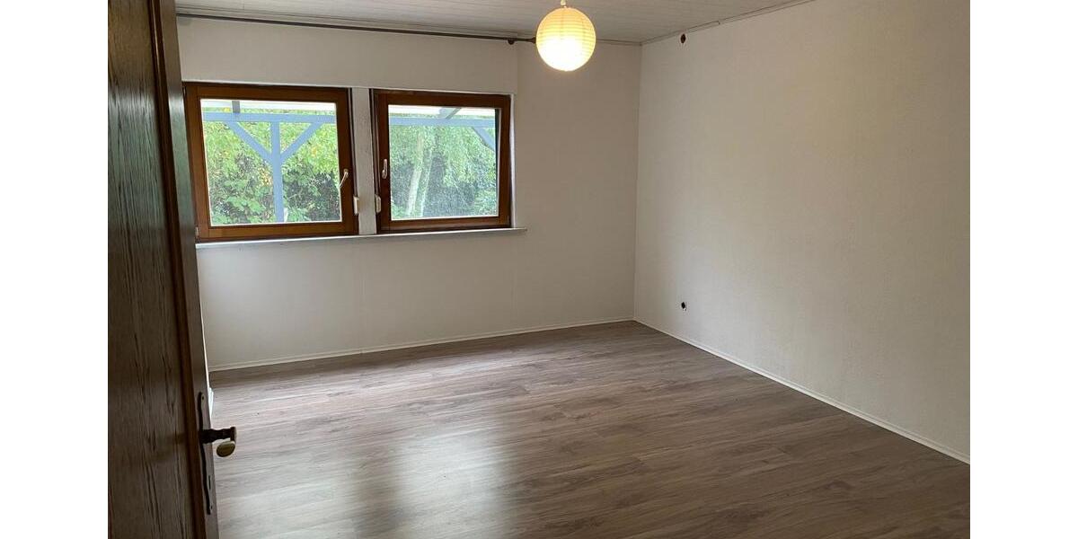 Einfamilienhaus Oberreichenbach - 3 Zimmer, 95 m&sup2;, 475.000&euro; | Angebot:25657267