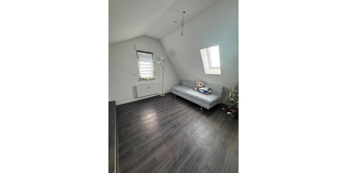 Etagenwohnung Schwabach - 5 Zimmer, 100 m&sup2;, 1.400&euro; | Angebot:26507659