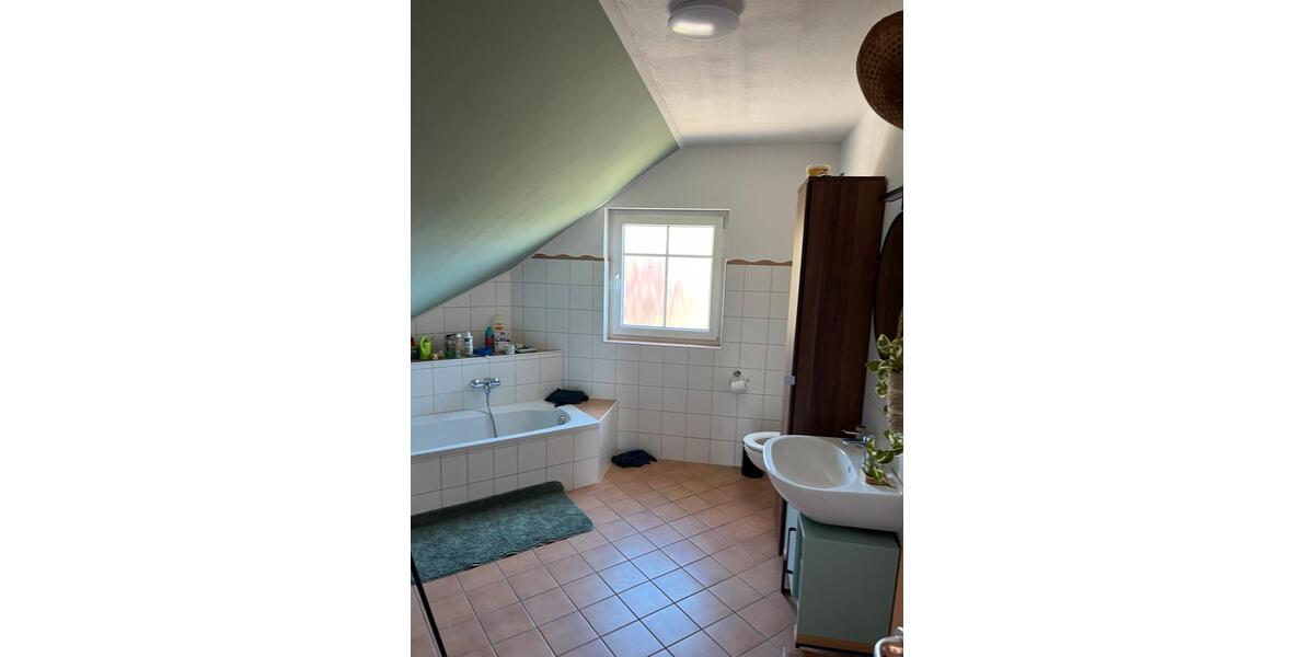 Einfamilienhaus Altdorf bei Nürnberg - 4.5 Zimmer, 150 m&sup2;, 1.900&euro; | Angebot:26640561