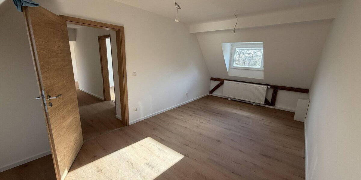 Etagenwohnung Nürnberg Rechenberg - 5 Zimmer, 89 m&sup2;, 1.250&euro; | Angebot:25996830