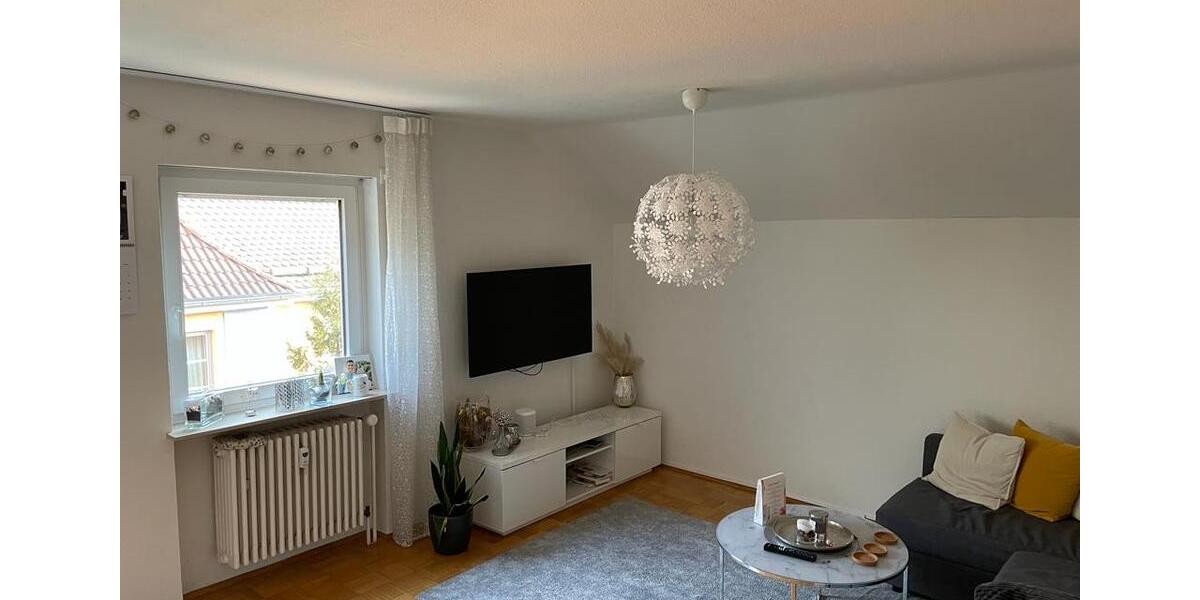 Dachgeschoßwohnung Buckenhof - 2 Zimmer, 60 m&sup2;, 1.000&euro; | Angebot:26549894