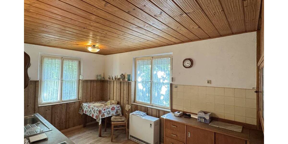 Einfamilienhaus Weisendorf / Oberlindach Oberlindach - 9 Zimmer, 205 m&sup2;, 1.595&euro; | Angebot:25672959