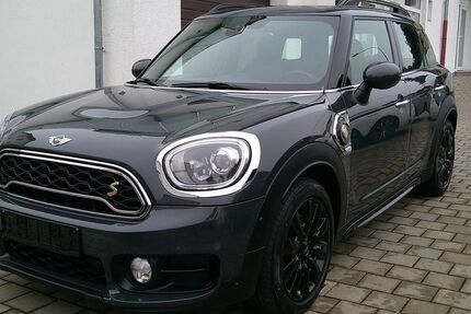 Mini Countryman SE (Cooper) 128.785 km 15.900 &euro; Cadolzburg 90556